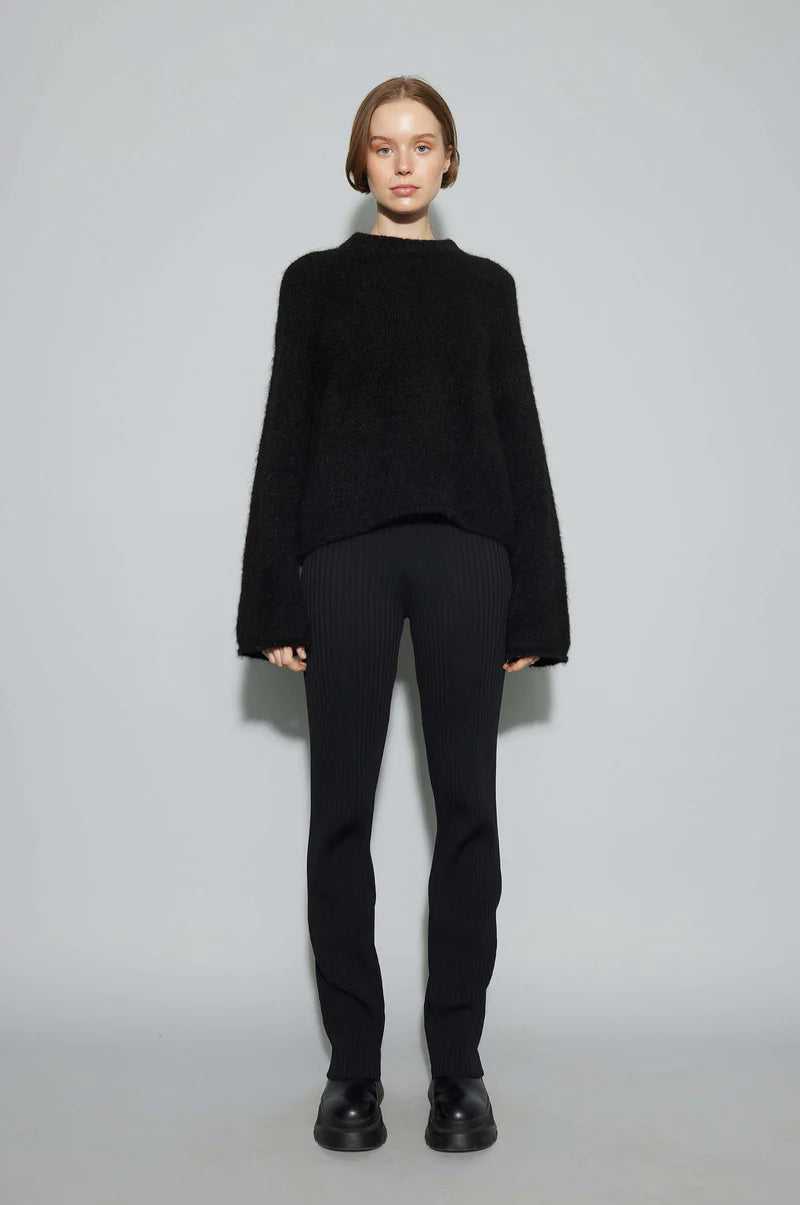 Oval Square Cult Knit O-Neck | Phoenix General