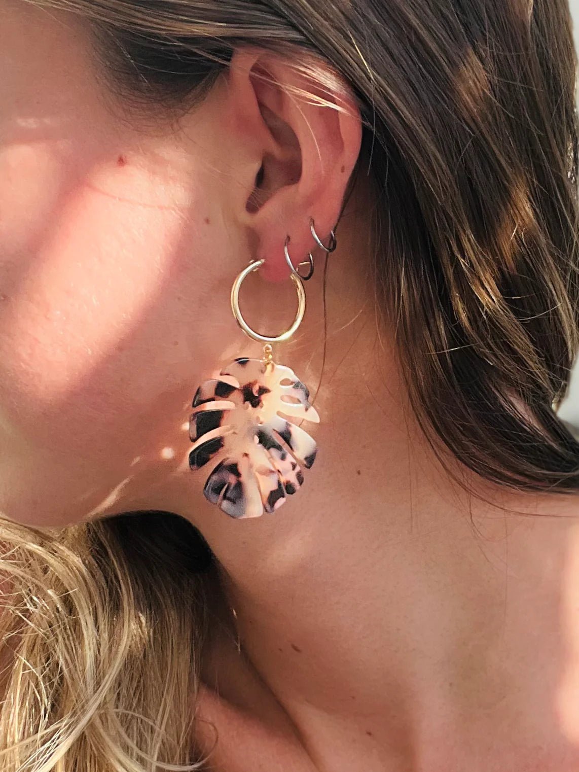 Punkwasp Earrings - Tortoise Monstera | Phoenix General